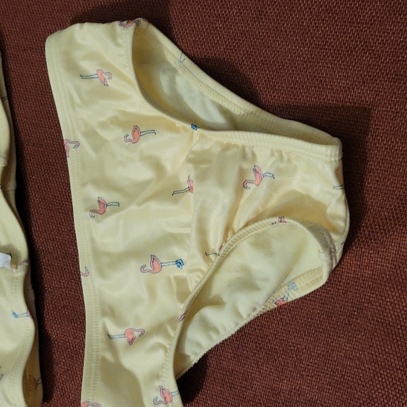 Two swimsuits - Picture 5 of 5